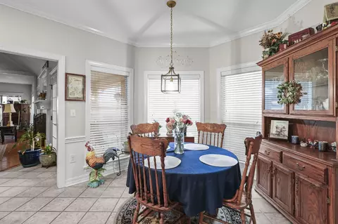 Dining - 402 Treeline Dr, Brandon, MS 39042 photo 4 of 4
