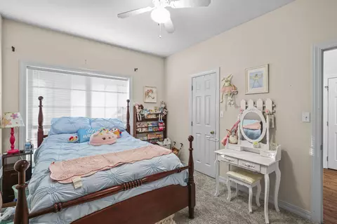 Bedroom - 402 Treeline Dr, Brandon, MS 39042 photo 4 of 5