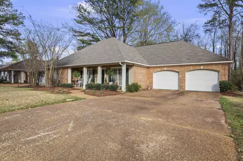 Exterior - 402 Treeline Dr, Brandon, MS 39042 photo 3 of 15