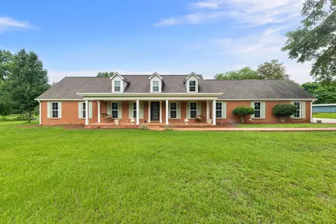73 Mayfield, Laurel, MS 39443