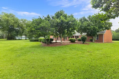 Exterior - 73 Mayfield, Laurel, MS 39443 photo 7 of 9