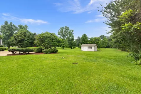 Exterior - 73 Mayfield, Laurel, MS 39443 photo 4 of 9