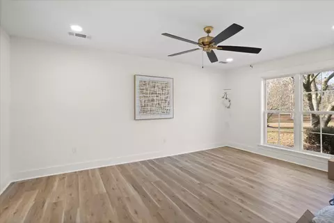 Bedroom - 73 Mayfield, Laurel, MS 39443 photo 5 of 7