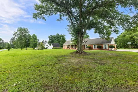 Exterior - 73 Mayfield, Laurel, MS 39443 photo 3 of 9