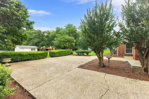 Exterior - 73 Mayfield, Laurel, MS 39443 photo 3 of 11