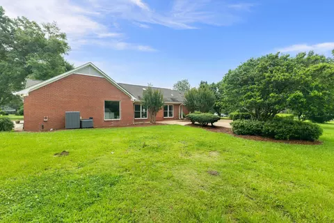 Exterior - 73 Mayfield, Laurel, MS 39443 photo 5 of 9