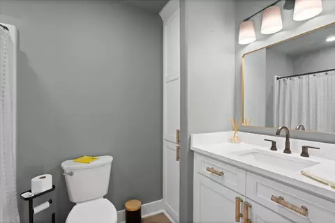 Bath - 73 Mayfield, Laurel, MS 39443 photo 3 of 4