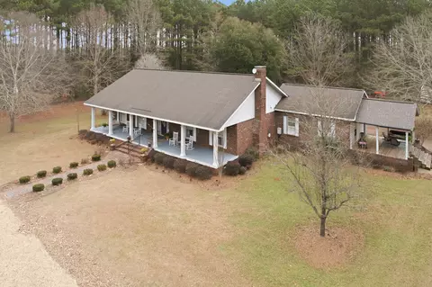 624 Eatonville Rd, Hattiesburg, MS 39401