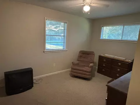 Bedroom - 11 Kennon Ave, Laurel, MS 39443 photo 2 of 3