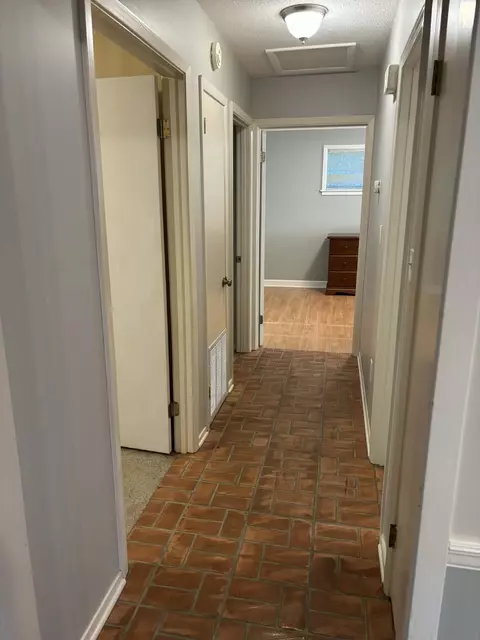 Entry Way - 11 Kennon Ave, Laurel, MS 39443 photo 1 of 1