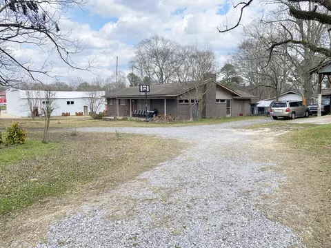Exterior - 806 Main St, Purvis, MS 39475 photo 2 of 3