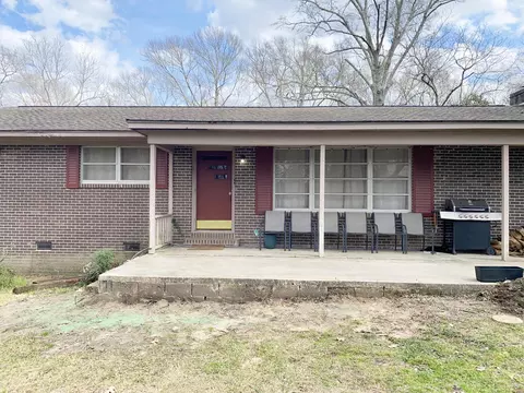 Exterior - 806 Main St, Purvis, MS 39475 photo 1 of 3