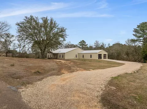 Exterior - 86 County Road 21, Laurel, MS 39443 photo 14 of 17
