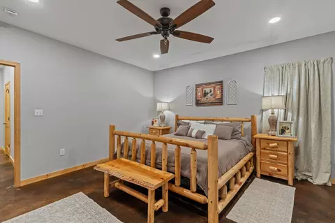 Bedroom - 86 County Road 21, Laurel, MS 39443 photo 2 of 9