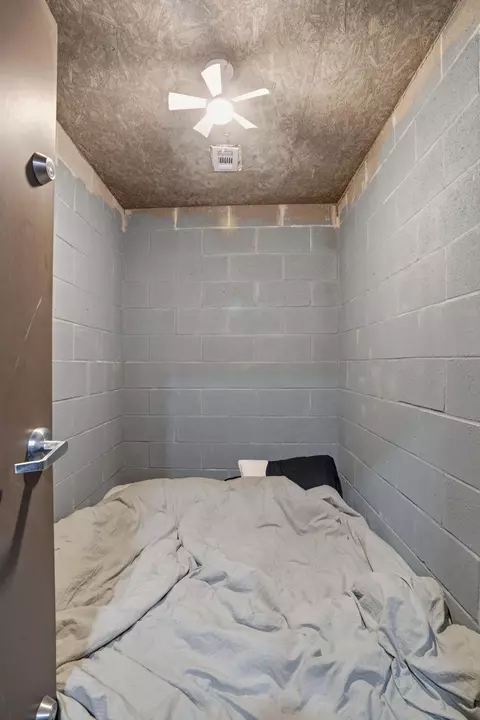 Bedroom - 86 County Road 21, Laurel, MS 39443 photo 5 of 9