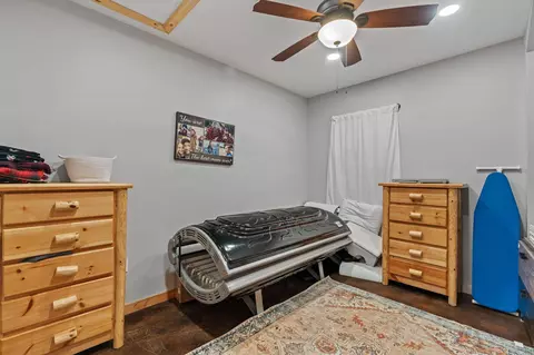 Bedroom - 86 County Road 21, Laurel, MS 39443 photo 4 of 9