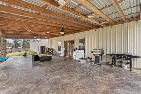 Exterior - 86 County Road 21, Laurel, MS 39443 photo 5 of 17