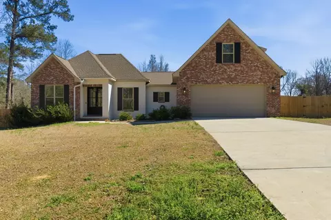 210 W Black Creek Rd, Sumrall, MS 39482