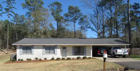113 Sun Cir, Petal, MS 39465