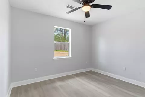 Bedroom - 16 Cheyenne Cir, Purvis, MS 39475 photo 2 of 3