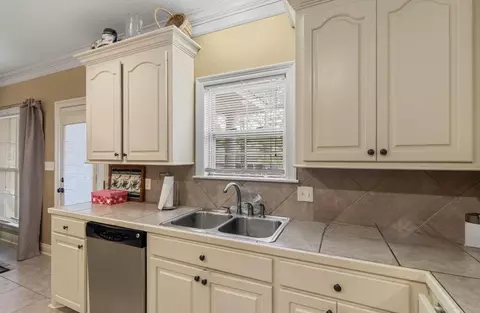 150 Latigo Loop, Sumrall, MS 39482 photo 7