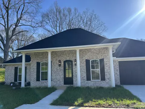 65 Morrell Cir, Hattiesburg, MS 39402