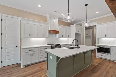 Kitchen - 49 Pipestone Pass, Sumrall, MS 39482 photo 1 of 3