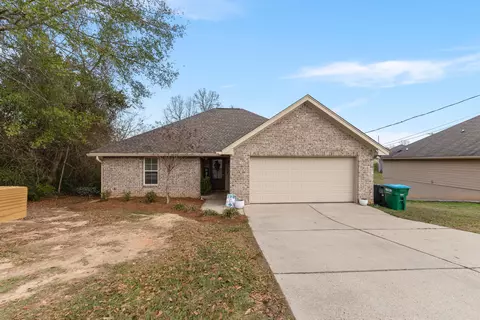 210 Collins Rd, Petal, MS 39465