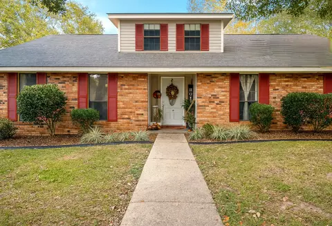 103 Wellington, Hattiesburg, MS 39402