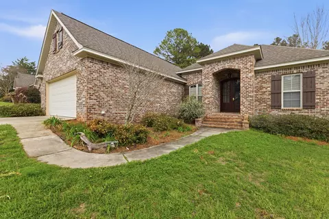 74 Bellepointe Cir, Purvis, MS 39475