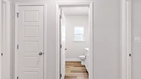 Entry Way - 32 Stonemore, Petal, MS 39465 photo 4 of 5