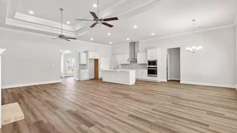 Living - 32 Stonemore, Petal, MS 39465 photo 6 of 8
