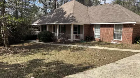 26 Sandy Ln, Hattiesburg, MS 39402