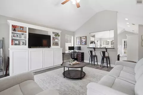 Living - 119 Hemingway Dr, Sumrall, MS 39482 photo 1 of 1