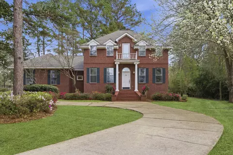 78 Summertree Pl, Hattiesburg, MS 39402