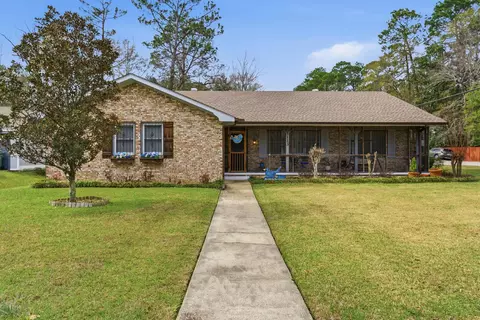 1113 Windsor Dr, Hattiesburg, MS 39402