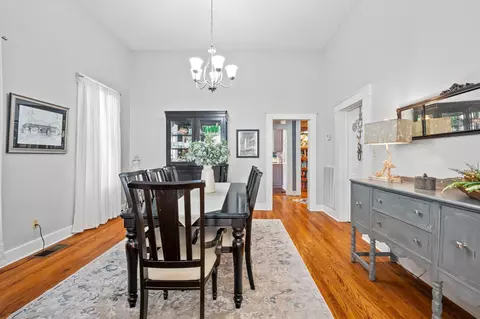 Dining - 735 N 7th Ave, Laurel, MS 39440 photo 1 of 2