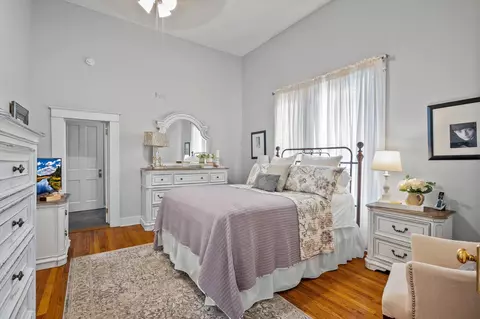 Bedroom - 735 N 7th Ave, Laurel, MS 39440 photo 4 of 4