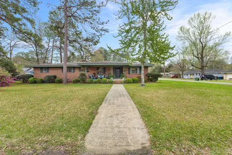 2010 Adeline St, Hattiesburg, MS 39401