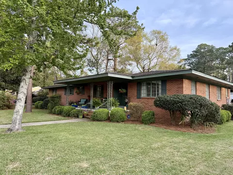 2010 Adeline St, Hattiesburg, MS 39401