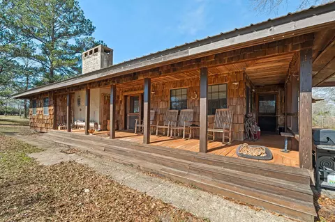 119 Betty Ln, Poplarville, MS 39470