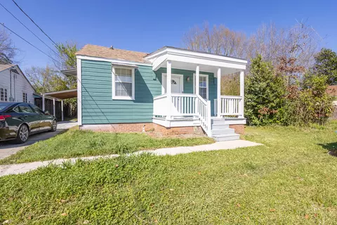 213 Chestnut Ave, Hattiesburg, MS 39401