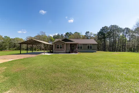136 Salem School Rd, Collins, MS 39428