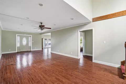 Living - 2005 Wansley, Laurel, MS 39443 photo 2 of 6
