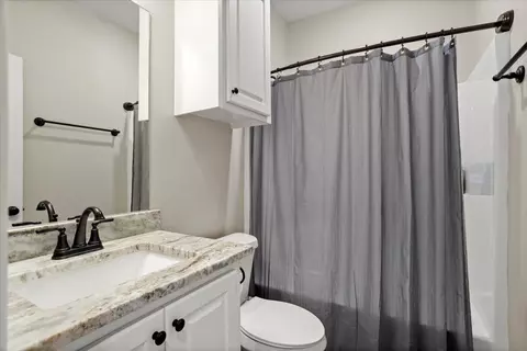 Bath - 1562 Oloh Rd, Sumrall, MS 39482 photo 2 of 2