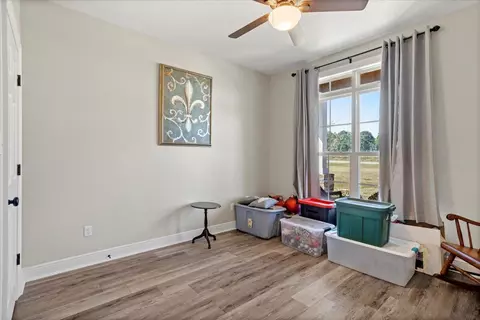 Bedroom - 1562 Oloh Rd, Sumrall, MS 39482 photo 2 of 4