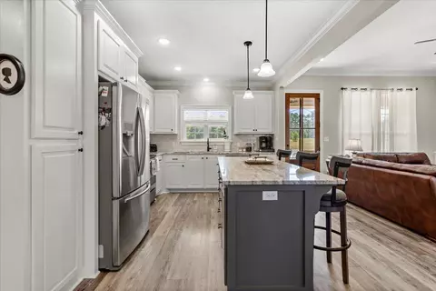 Kitchen - 1562 Oloh Rd, Sumrall, MS 39482 photo 2 of 3