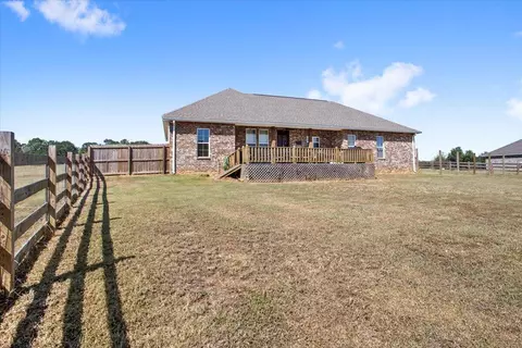 Exterior - 1562 Oloh Rd, Sumrall, MS 39482 photo 5 of 10