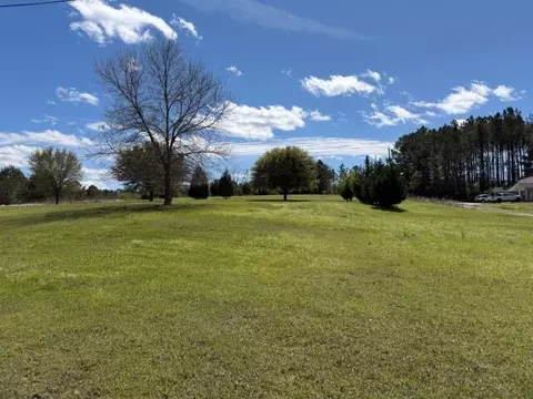 25 N A Broome Rd, Sumrall, MS 39482