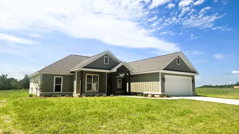121 Micawber Loop, Hattiesburg, MS 39402
